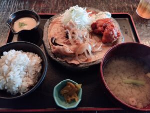 また1社完済した/アキバの虎連坊のランチいってきた